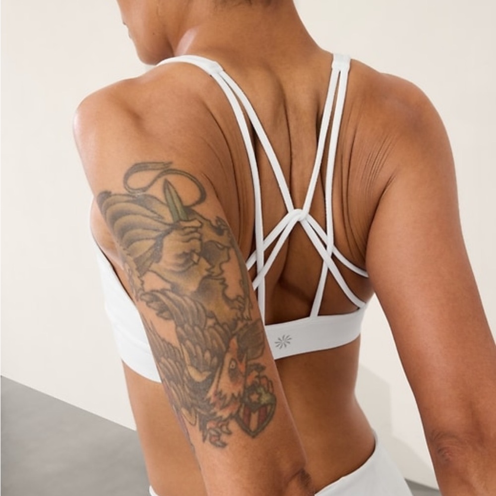 Athleta Solace Bra A-C Size Medium White